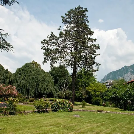 L'acero Rosso Bed & Breakfast *